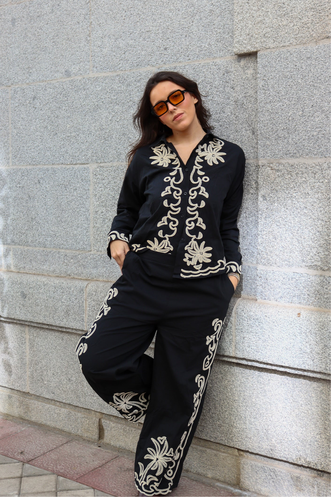 Conjunto bordado negro